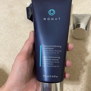 NEW Monat Advanced Hydrating Conditioner